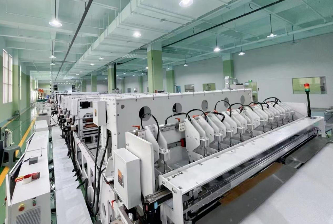 Крупнейшая машина HANSIN для изготовления пакетов IBC была запущена на полную мощность в мае 2022 года.